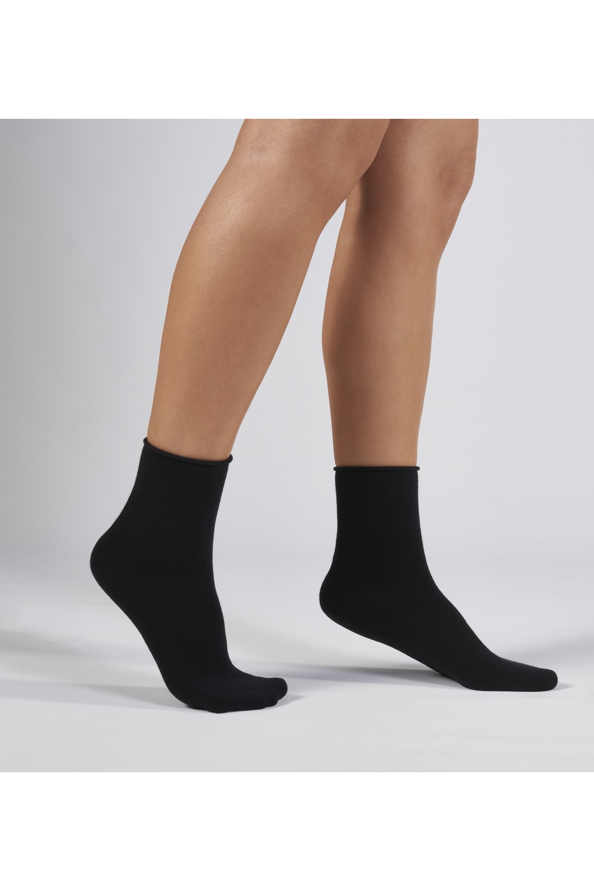 Forwena Siyah Modal Lastiksiz Dikişsiz Kadın Quarter Yarım Soket Çorap