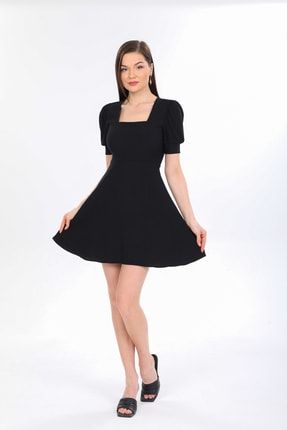 Siyah Kare Yaka Volanlı Belden Oturtmalı Elbise E251748