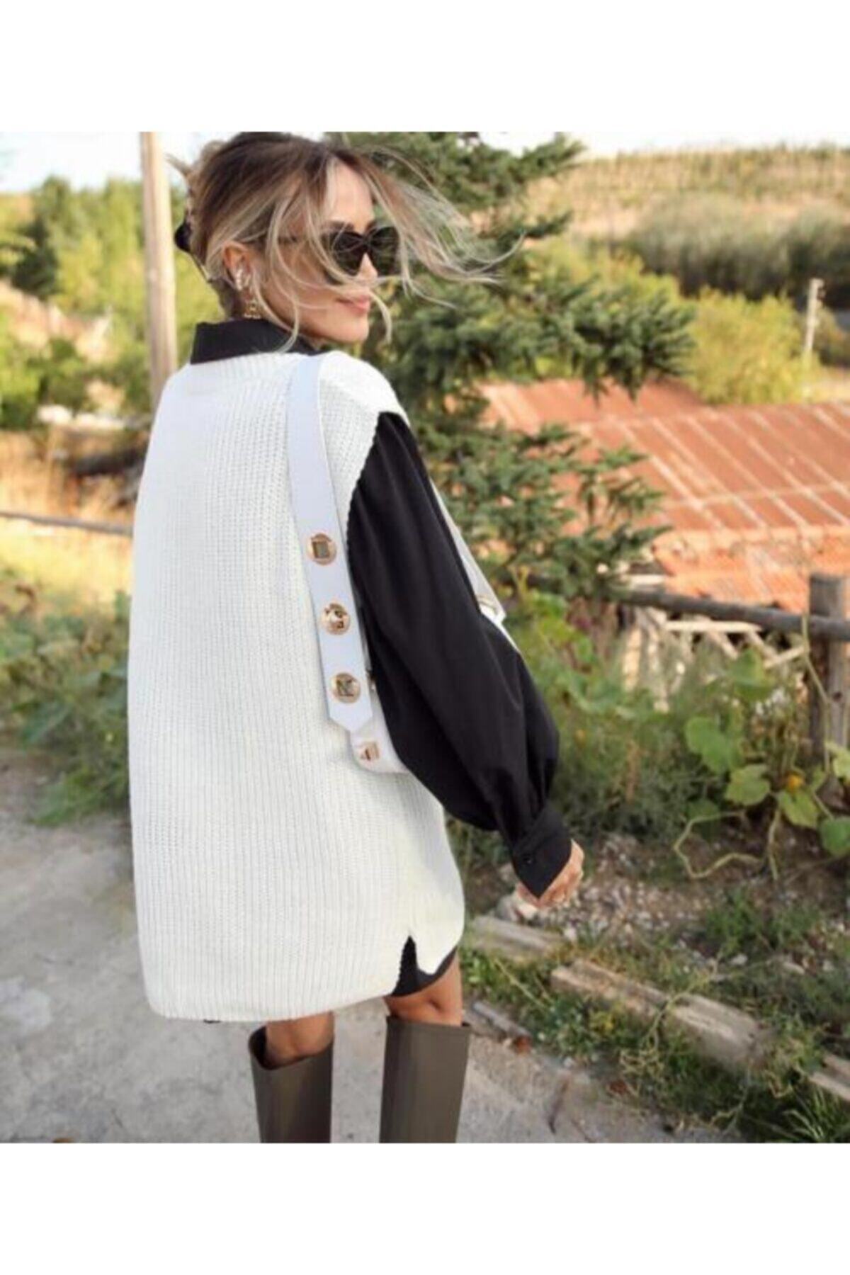 tarzınensa Damski sweter w kolorze ecru z dekoltem w kształcie litery V