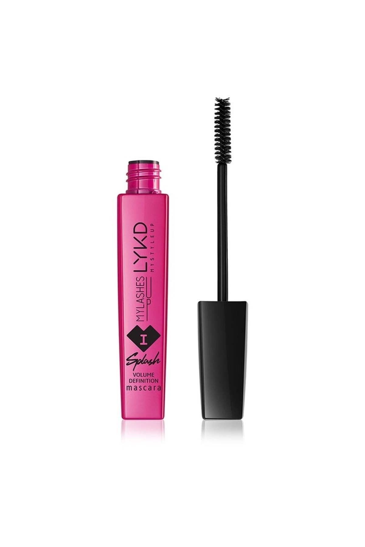 ریمل اسپلش - ریملی که حجم و جلوه بیشتری به مژه‌ها می‌دهد.