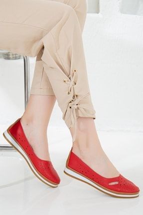 Kadın Kırmızı Içi Hakiki Deri Günlük Ayakkabı Beyaz Lazer Işlemeli Babet -topuk 2 Cm SF-BAB-0002