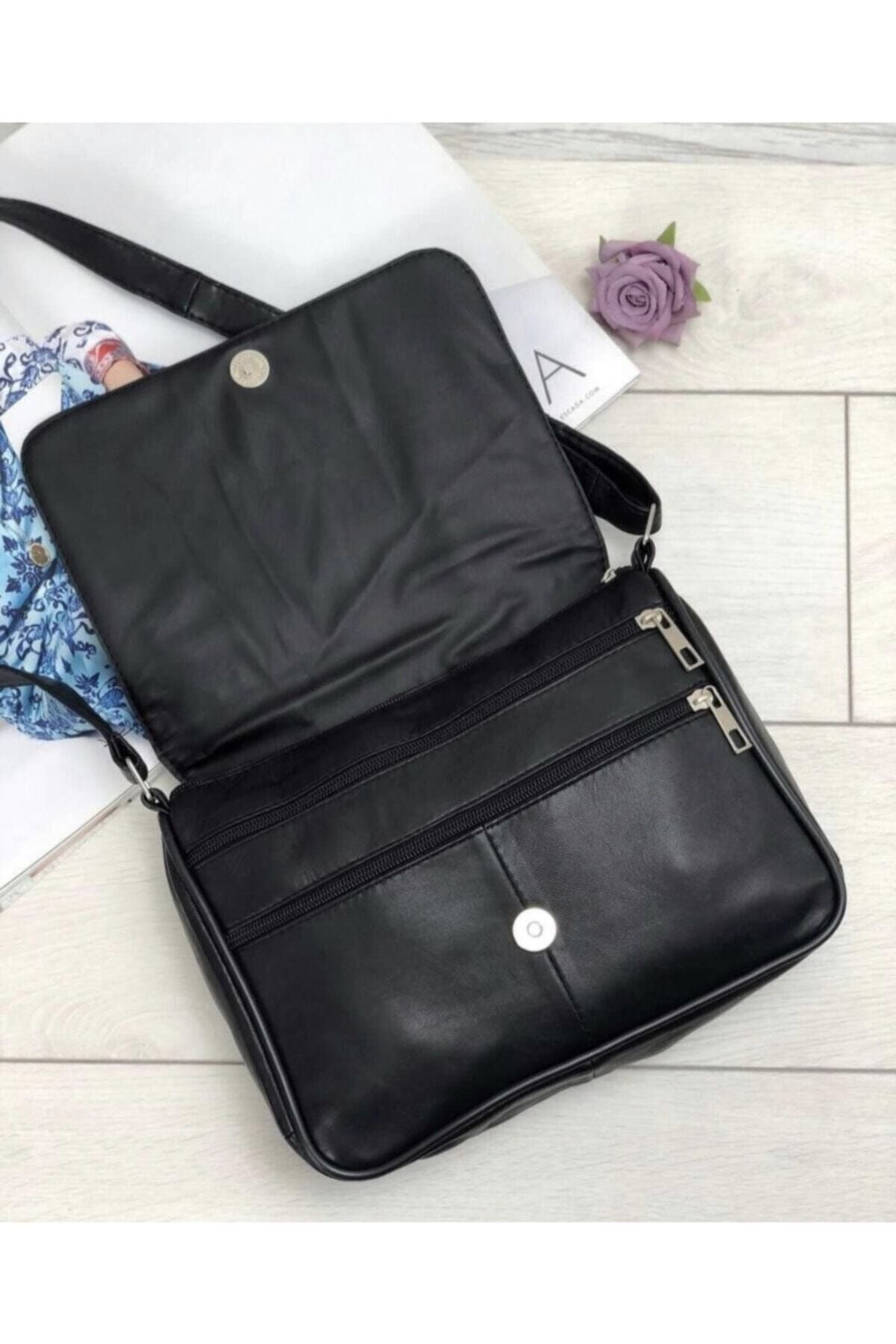 Deribag Light And Soft Genuine Leather Medium Size Crossbody Bag