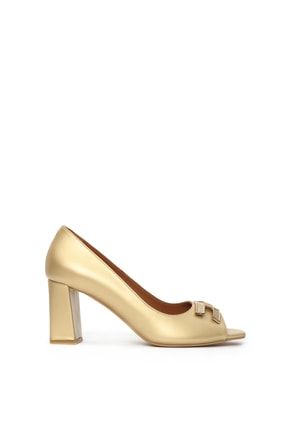 Gold Deri Tokalı Kadın Ayakkabı 124040