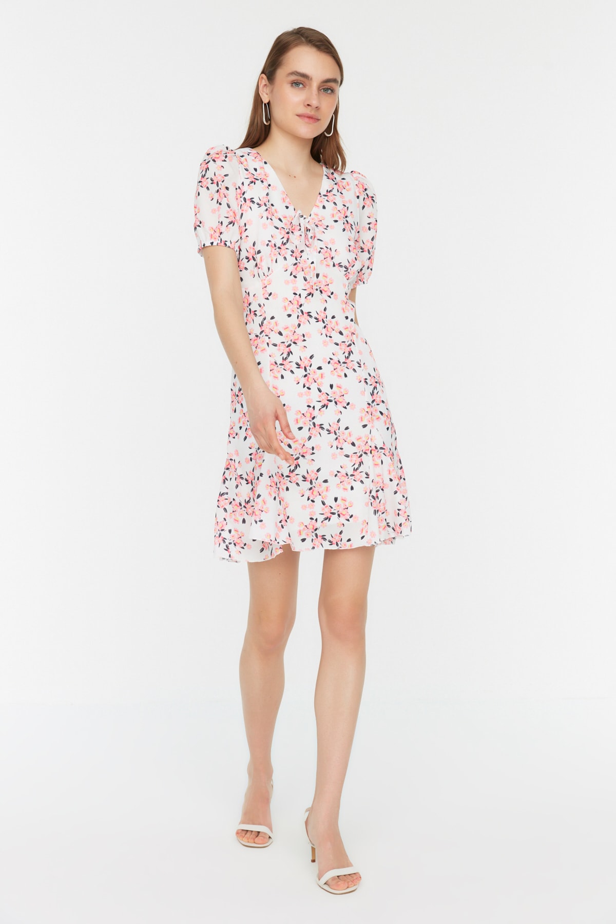 Trendyol Collection Kleid Mehrfarbig A-Linie Fast ausverkauft