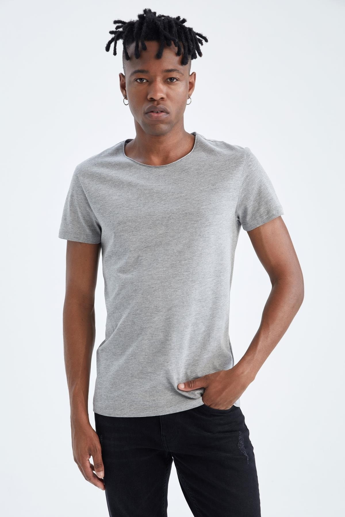 DeFacto T-Shirt Grau Slim Fit