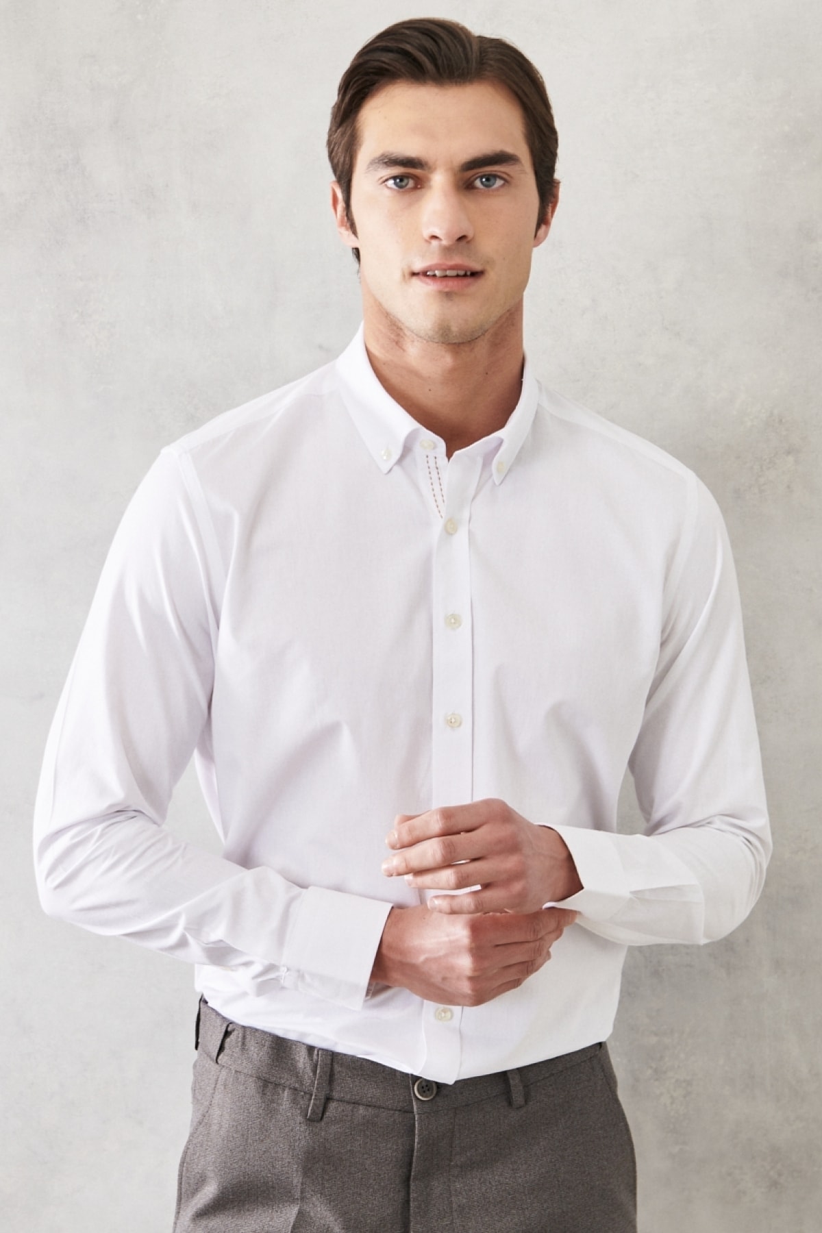 AC&Co / Altınyıldız Classics Erkek Beyaz Slim Fit Düğmeli Yaka %100 Pamuk Düz Casual Gömlek