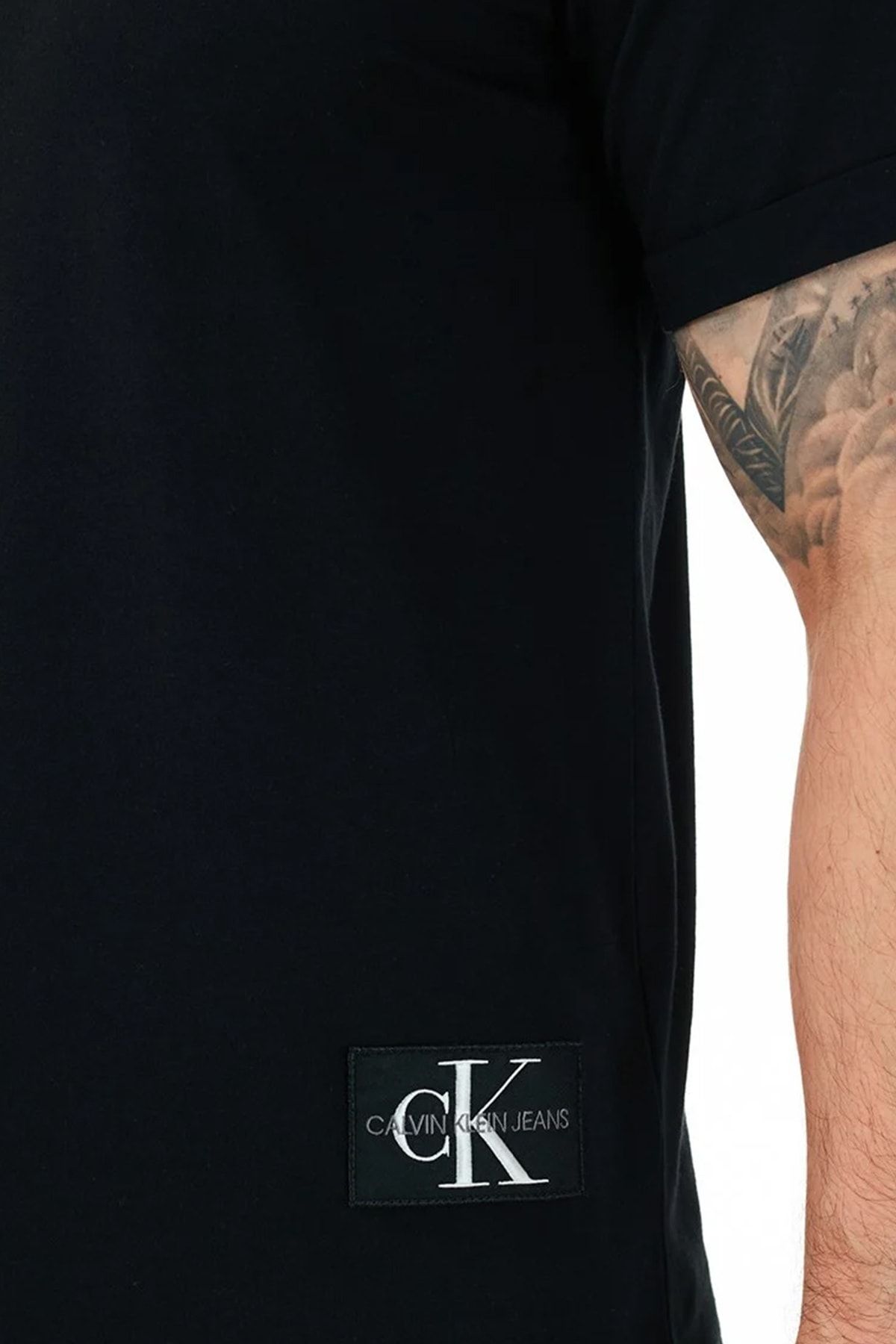 تی شرت مشکی مردانه نشان روشن آستین اورجینال Calvin Klein