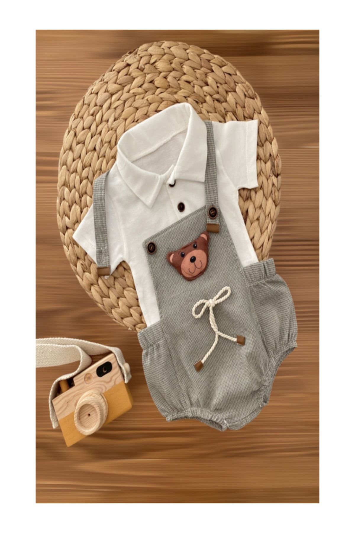 POD UM G Y M Lacoste Collared Buttoned Baby Rompers with Snaps at