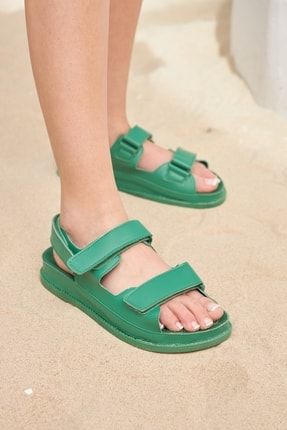 Desha Yeşil Mat Cırtlı Düz Taban Kadın Sandalet ANG01048