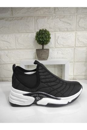 Kadın Siyah Beyaz Bağcıksız Sneakers 5 Cm Yüksek Taban Spor Ayakkabı Ck.2
