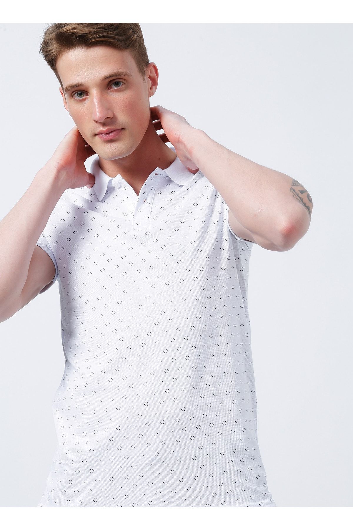 تی شرت سفید مردانه Lee Cooper