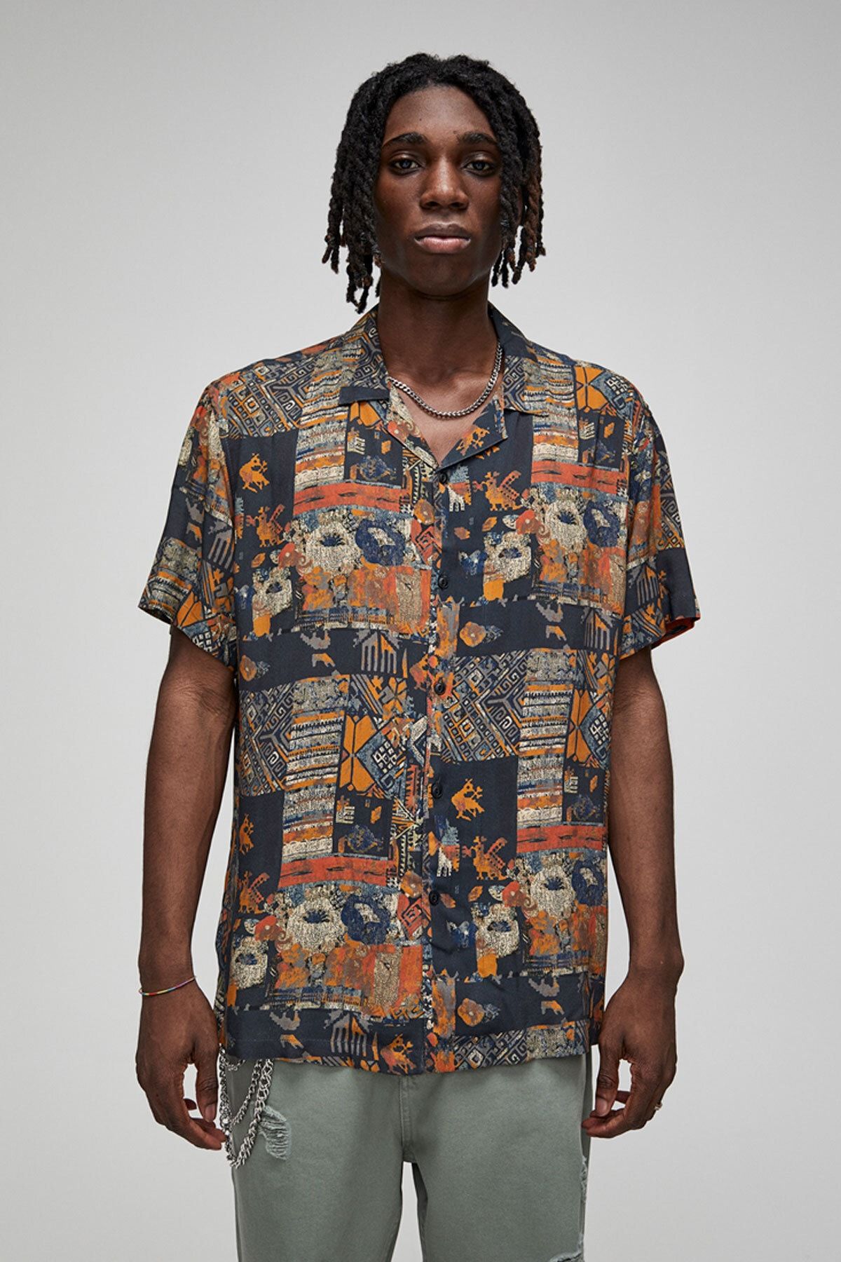 Pull Bear Erkek Antrasit Gri 90 Lar Desenli Gri T Shirt 05474911 Trendyol