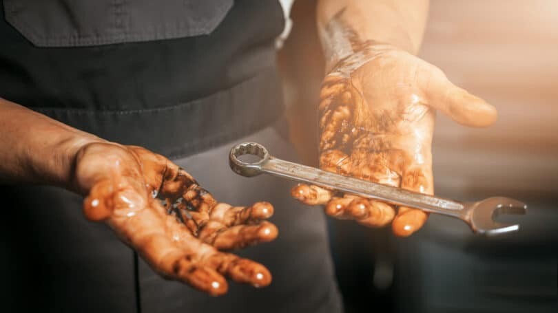 WD 40 Araçları Temizler