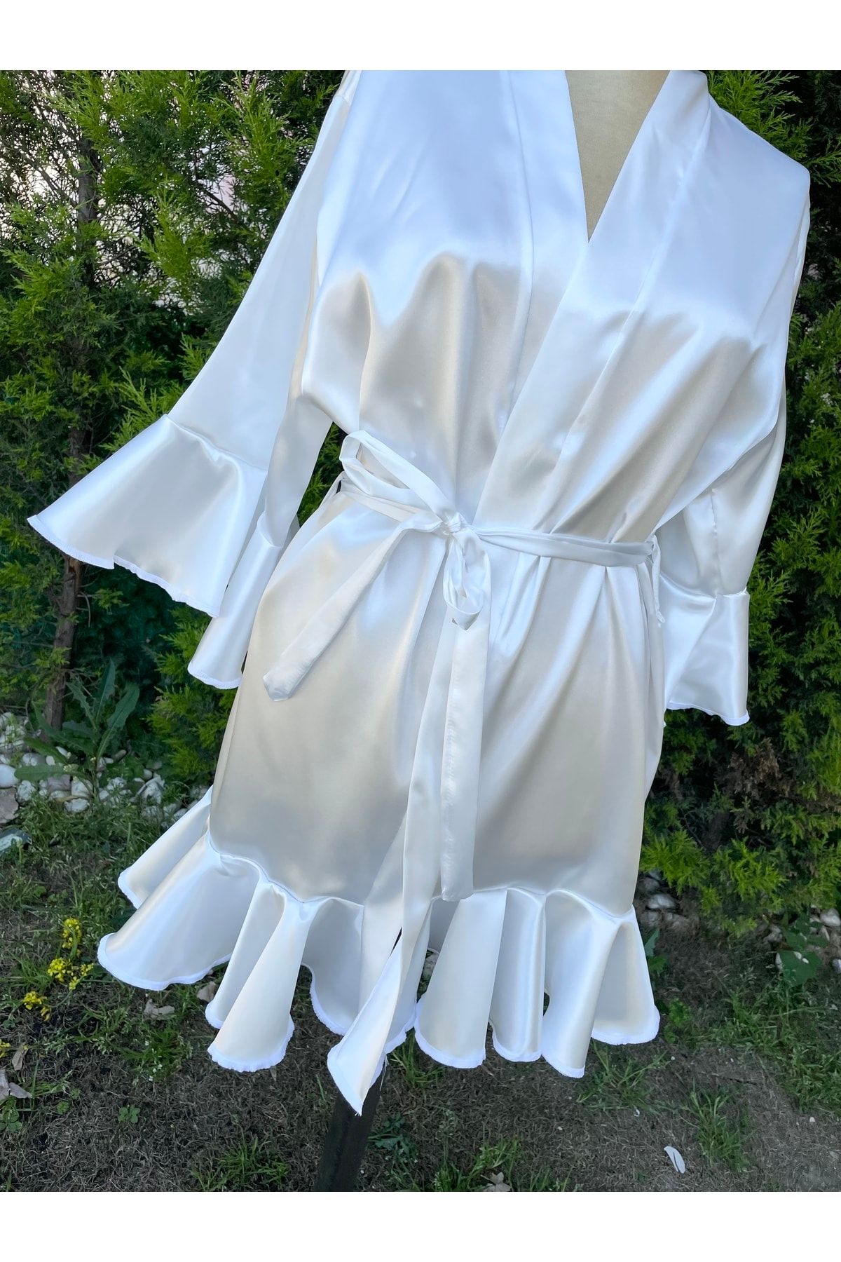 Before To Be Bride-Rochie de mireasa cu volan 2