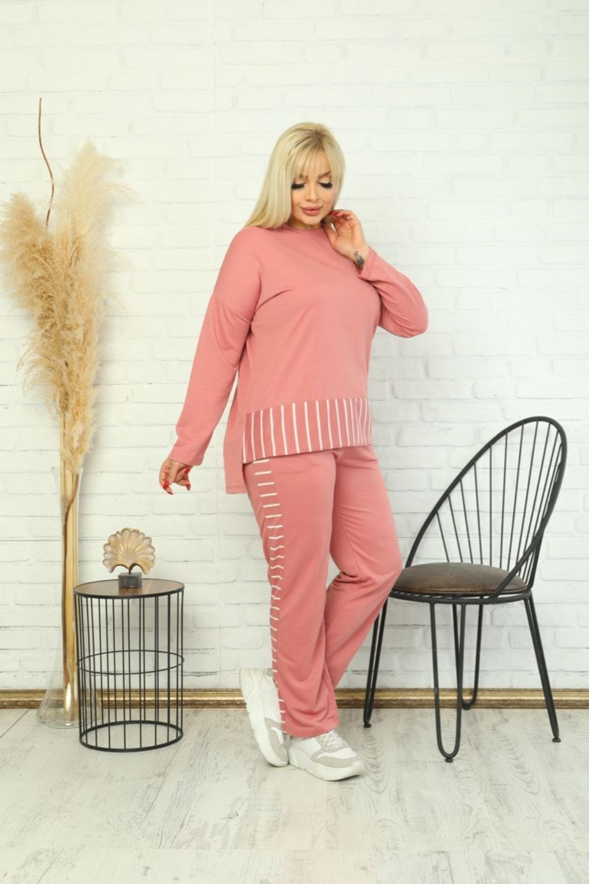 Plus size pink sweatsuit hot sale