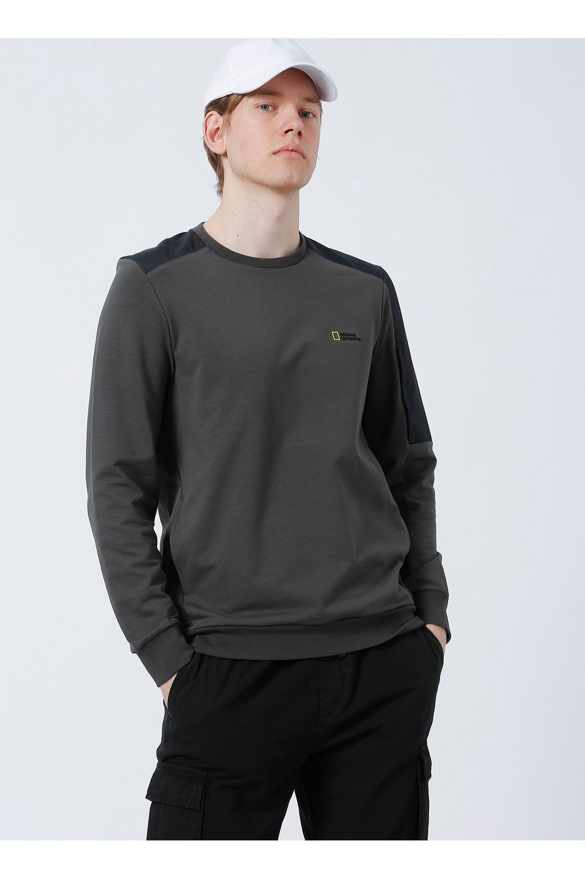 NATIONAL GEOGRAPHIC Teksas Bisiklet Yaka Regular Fit Düz Haki Erkek Sweatshirt