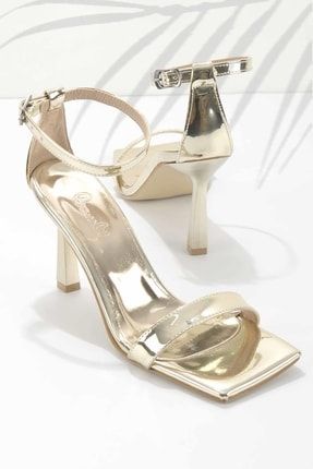Dore Ayna Kadın Klasik Topuklu Ayakkabı K01527900239