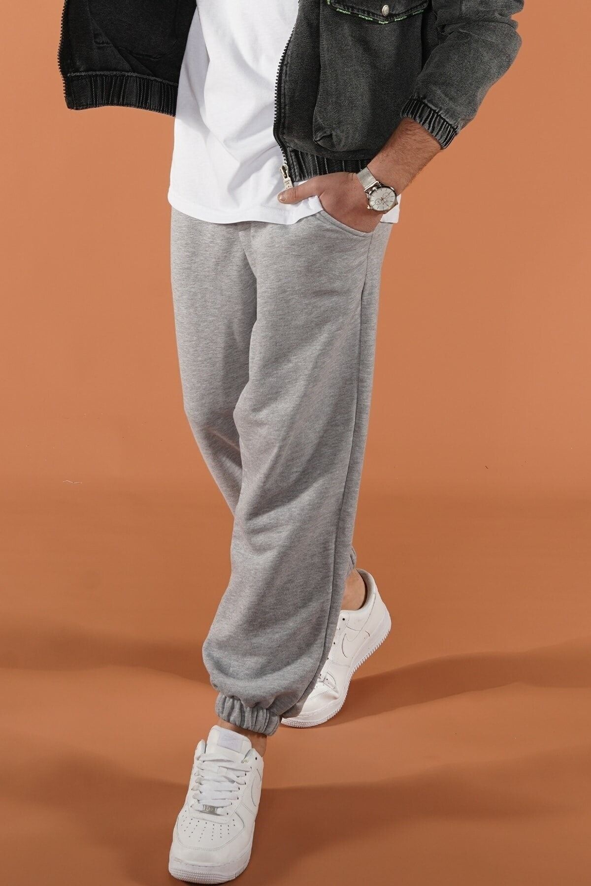 vladivosto Men s Gray Oversized Sweatpants with Elastic Legs Wide