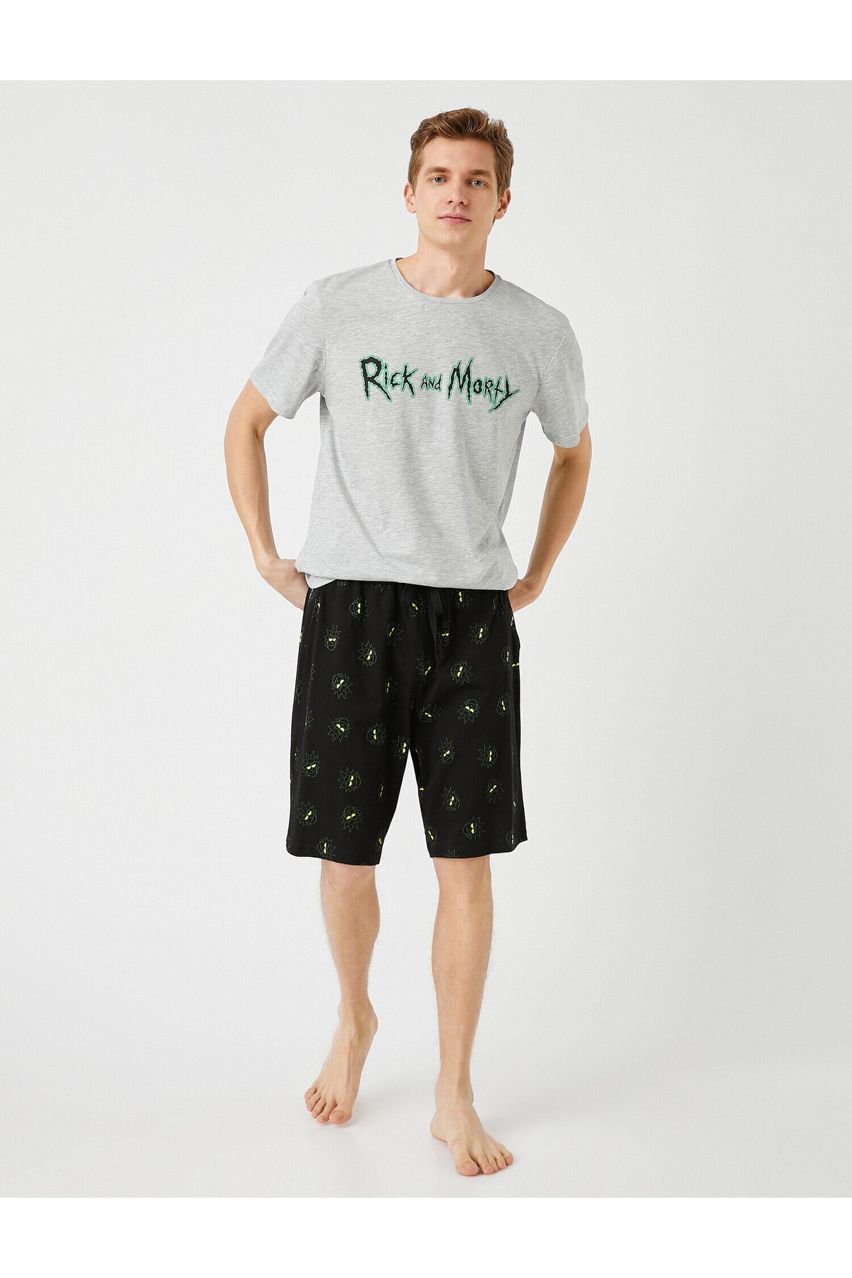 Koton Rick And Morty Baskılı Pijama Set