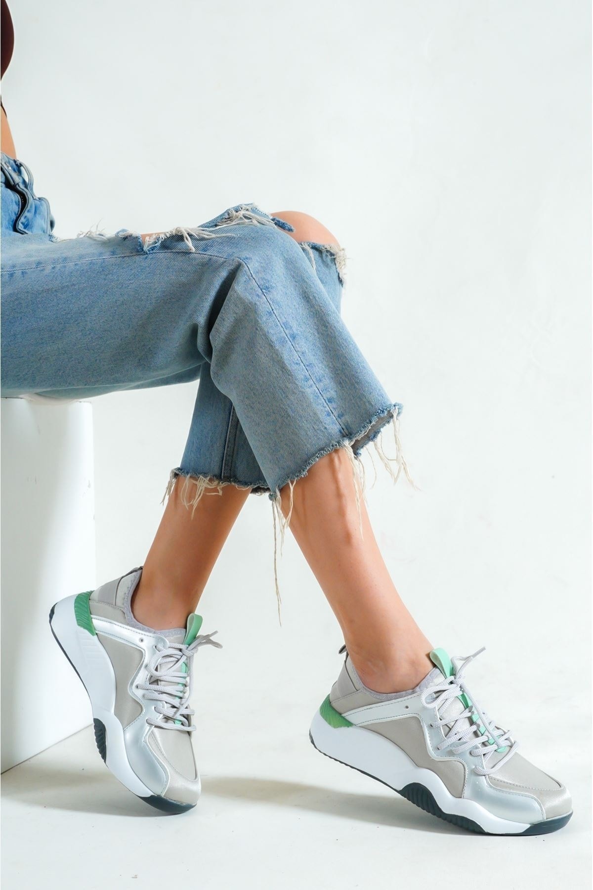 etiket6 Marde Bağcık Detaylı Gri Yeşil Kadın Dalgıç Kumaş Spor Ayakkabı SN10057