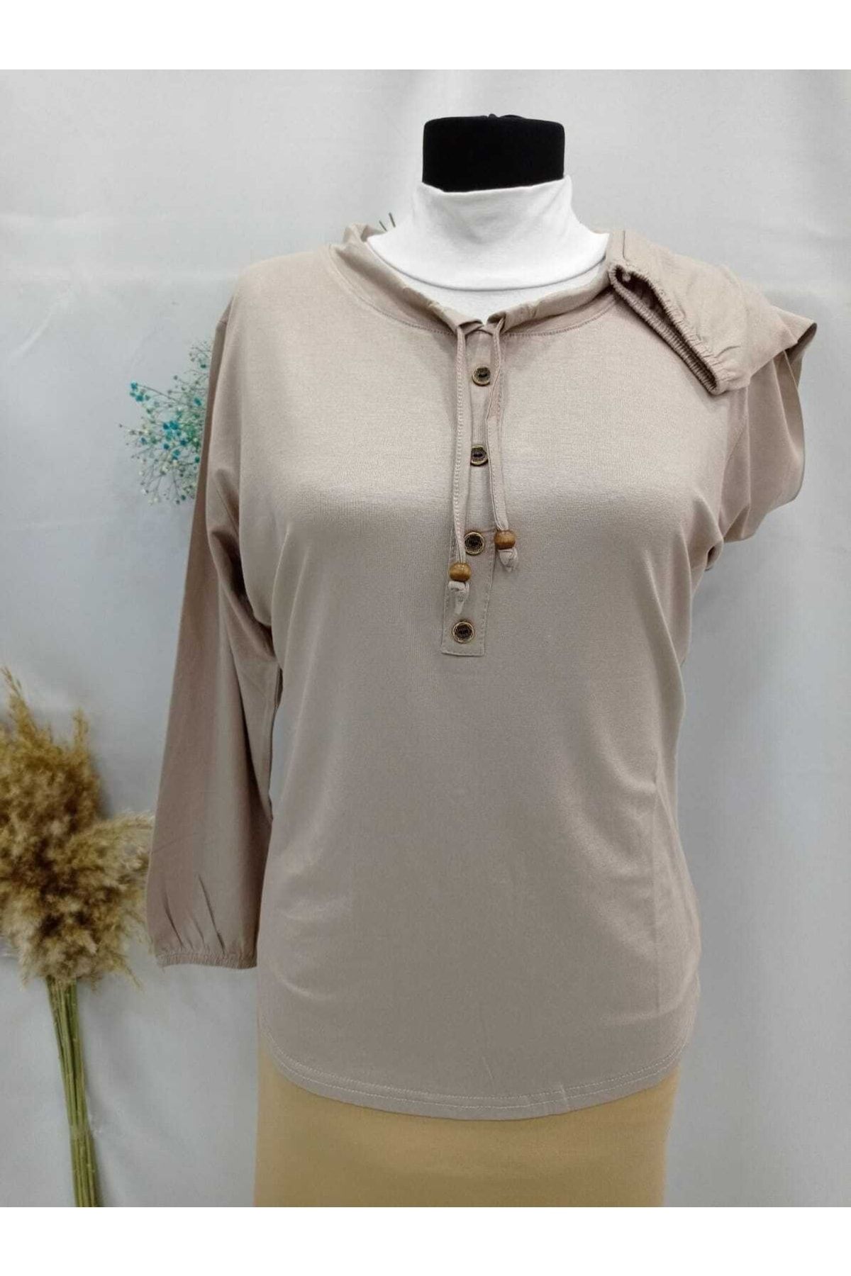 Sel Tekstil-2022 Model Normal Size Elastic Sleeves and Collar Drawstring Mother's Blouse 3