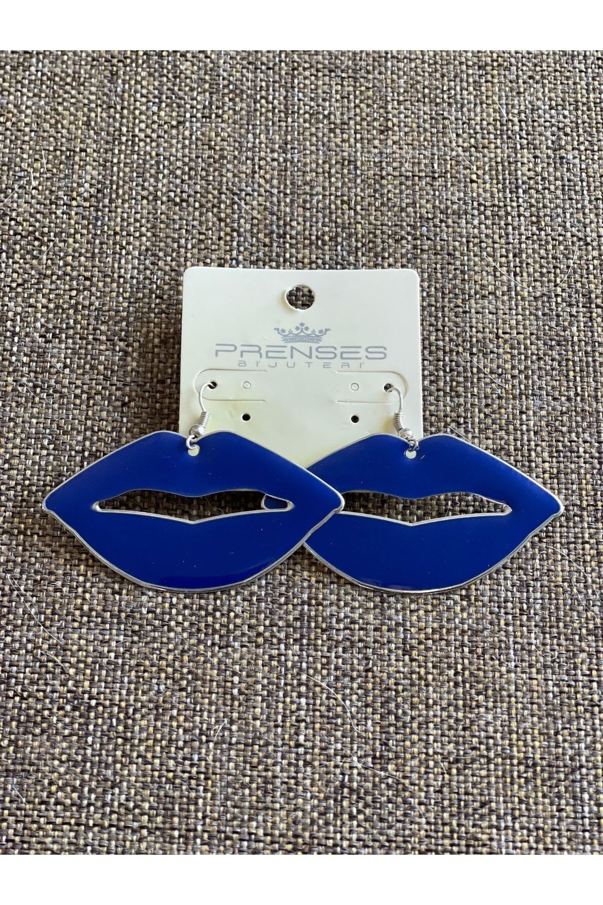 G n lden Tasar m Colorful Lip Shaped Earrings