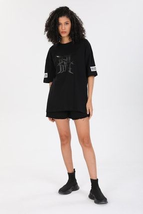 Kadın Siyah Bisiklet Yaka Baskılı Oversize T-shirt CT22033T