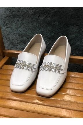 Taşlı Beyaz Küt Burun Kadın Günlük Babet Ayakkabı KFKS000353