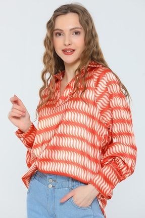 Orange Kadın Retro Oversize Polo Yaka Desenli Saten Bluz P-038747