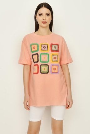 Kadın Pembe Önü Baskı Detaylı Oversize T-shirt SLC-TSH001