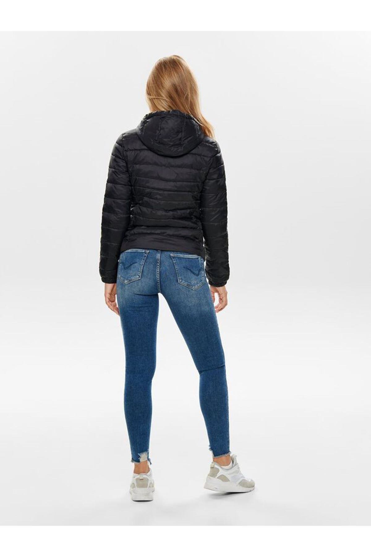 ONLY  15156569 Onltahoe Hood Jacket Otw Noos Kadın Mont Black - Görsel 4