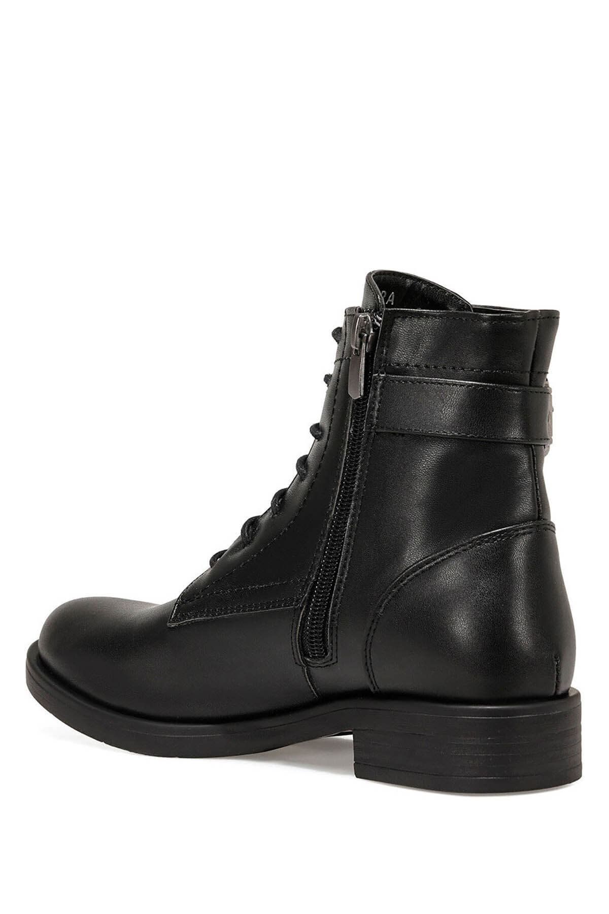 Mia morrigan 2024 combat boot