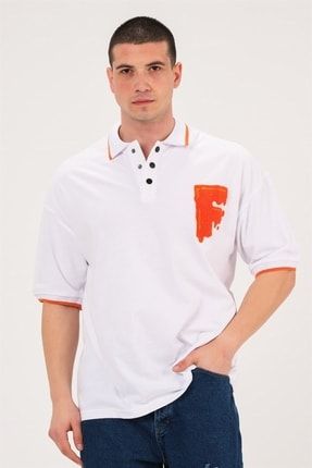 F Nakışlı Beyaz Polo Yaka Oversize Tshirt 22-041