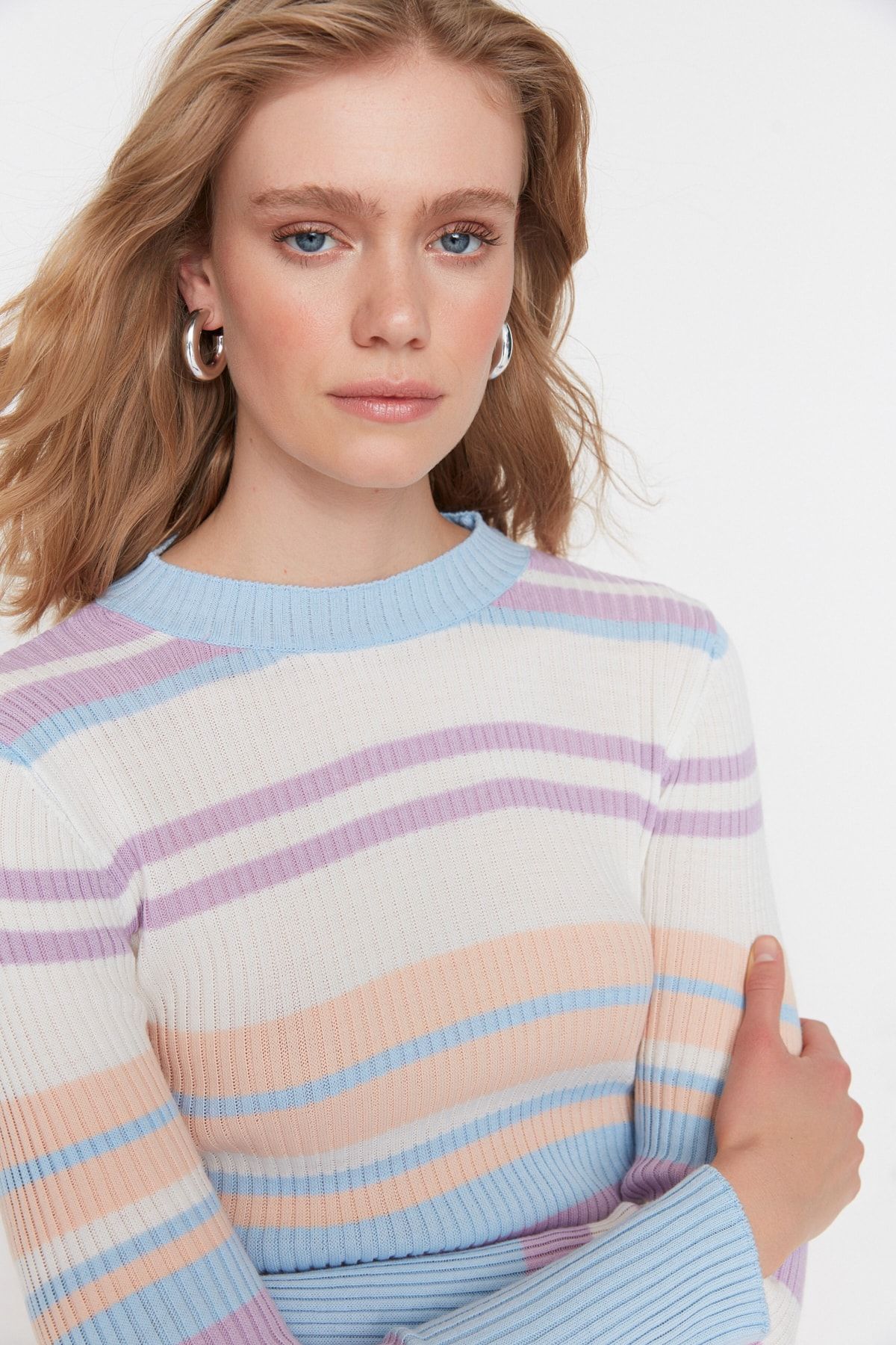 Trendyol Collection Pullover Mehrfarbig Figurbetont TB8698