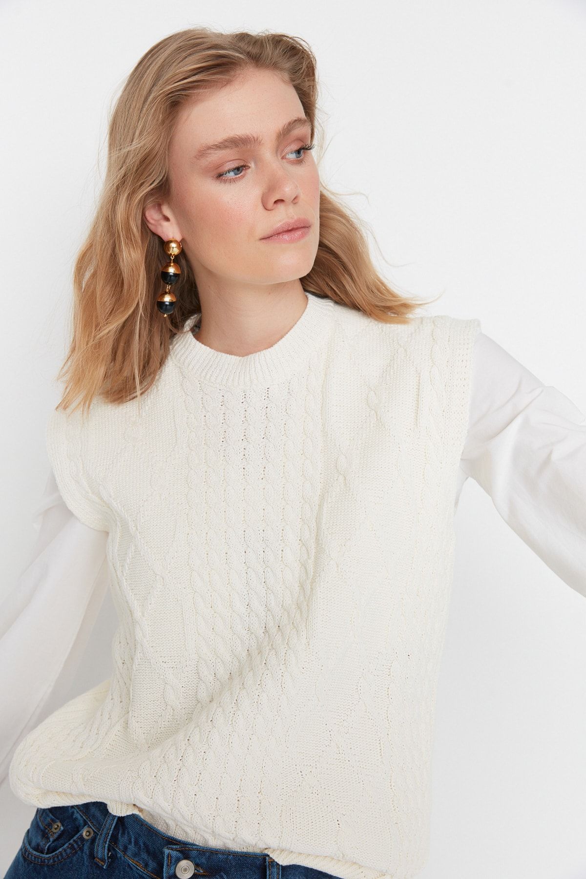 Trendyol Collection Strickweste Ecru Oversized Fast ausverkauft
