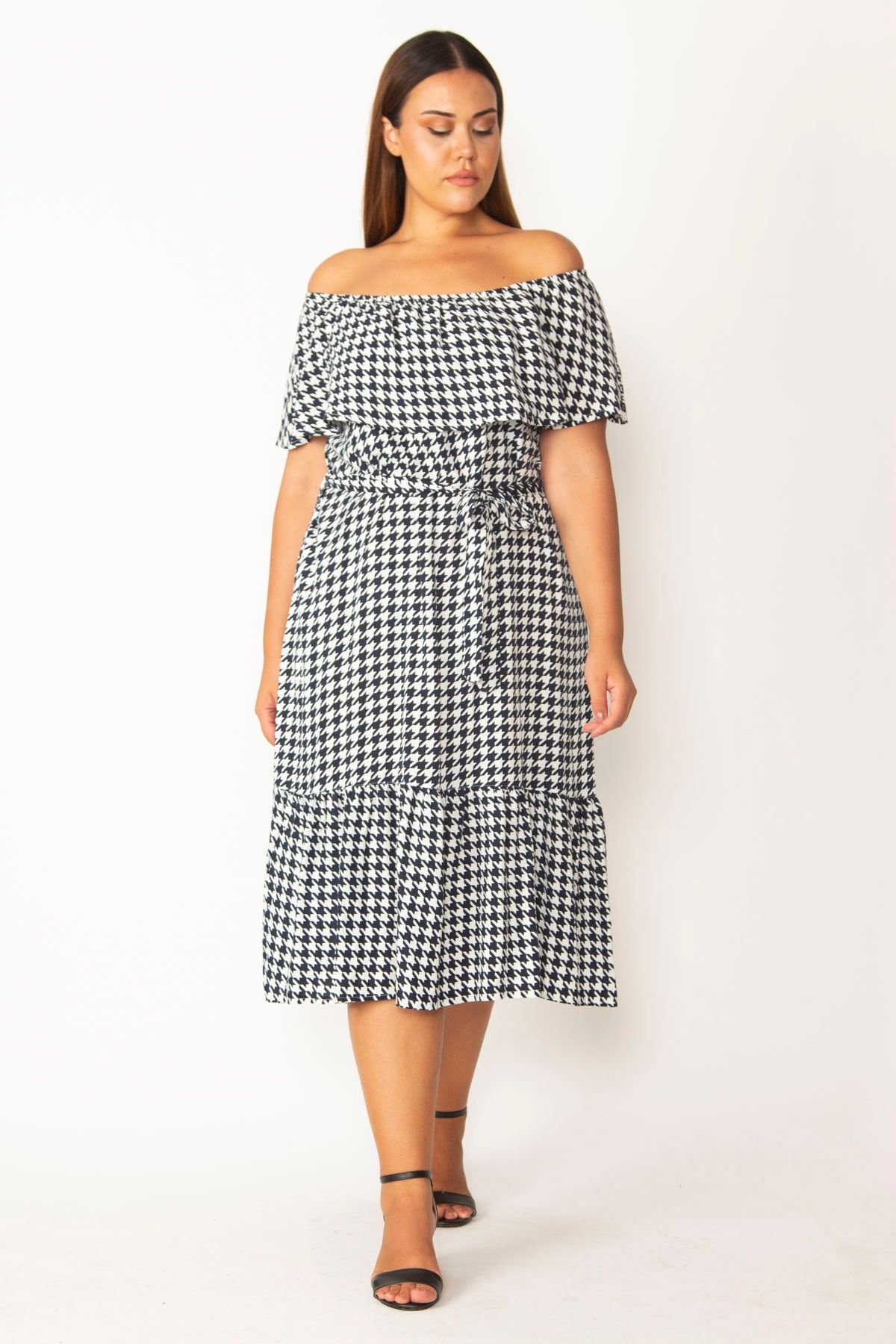 Şans Große Größen in Kleid Dunkelblau Basic Fast ausverkauft YB9629