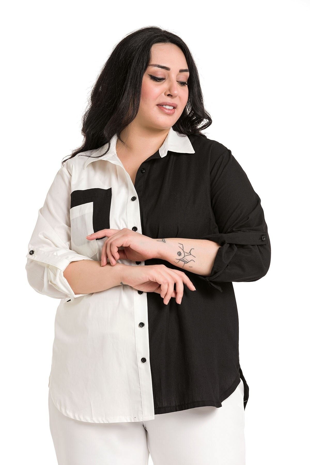DISENTIS MODEST-Large Size Asymmetrical Black and White Shirt with Folded Sleeves and Pocket Detail 2