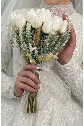 Botanikelbuketleri Beyaz Lavantalı Ve Islak Laleli Gelin Çiçeği