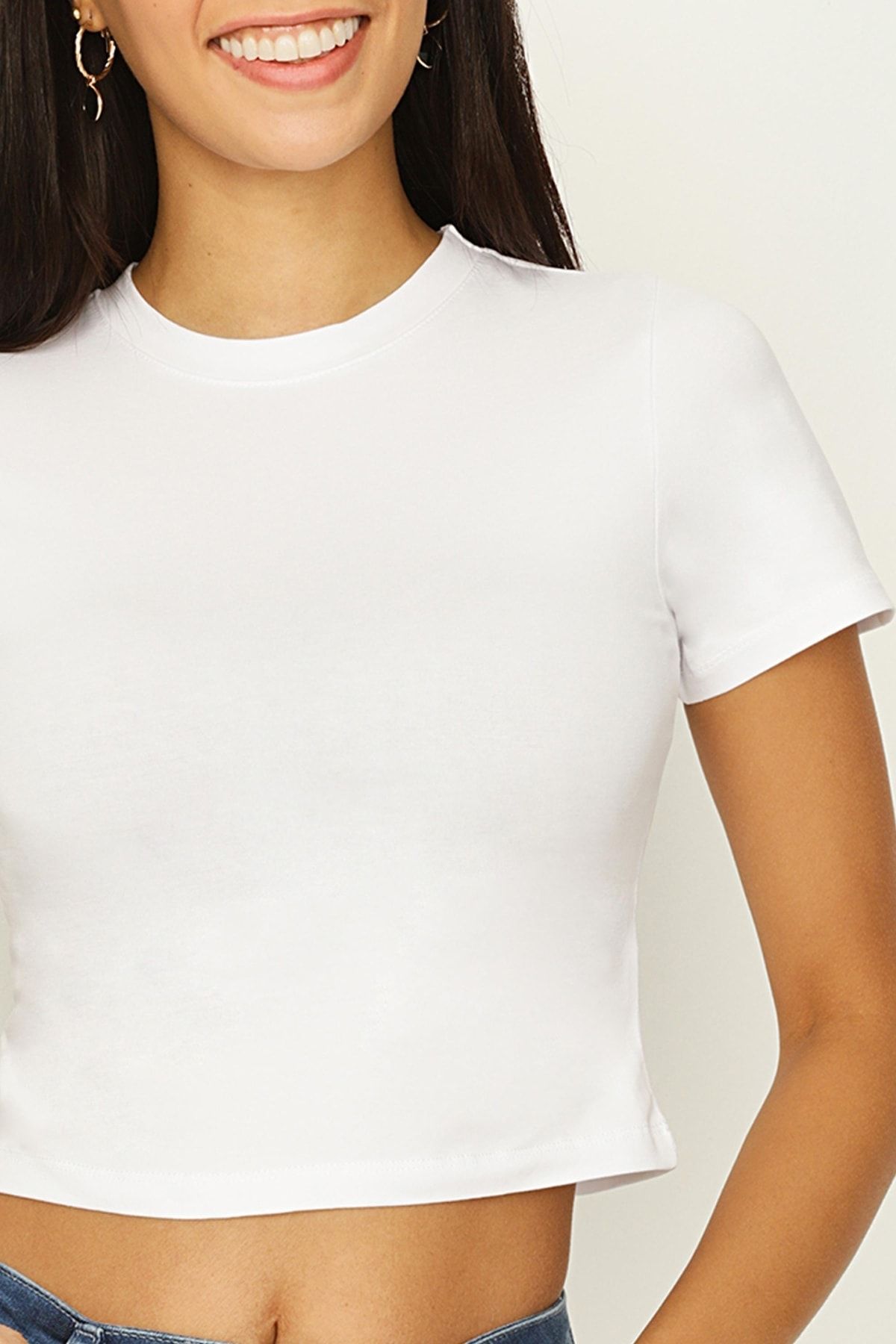 Select Moda-Women's White Basic Knitted Crop Body 3