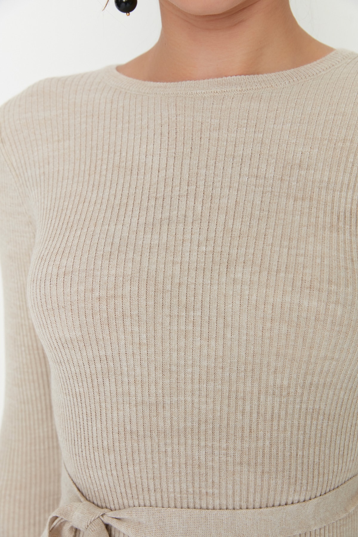 Trendyol Collection Stone Midi kötöttáru öv részletes ruha TWOAW22EL0009