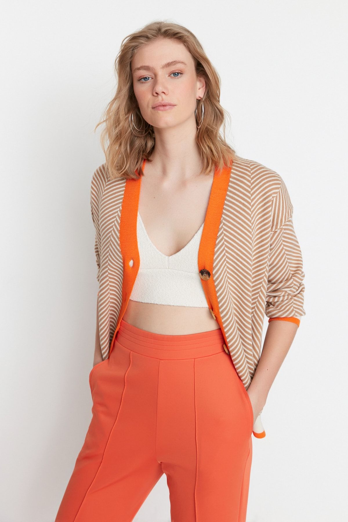 complete the look image