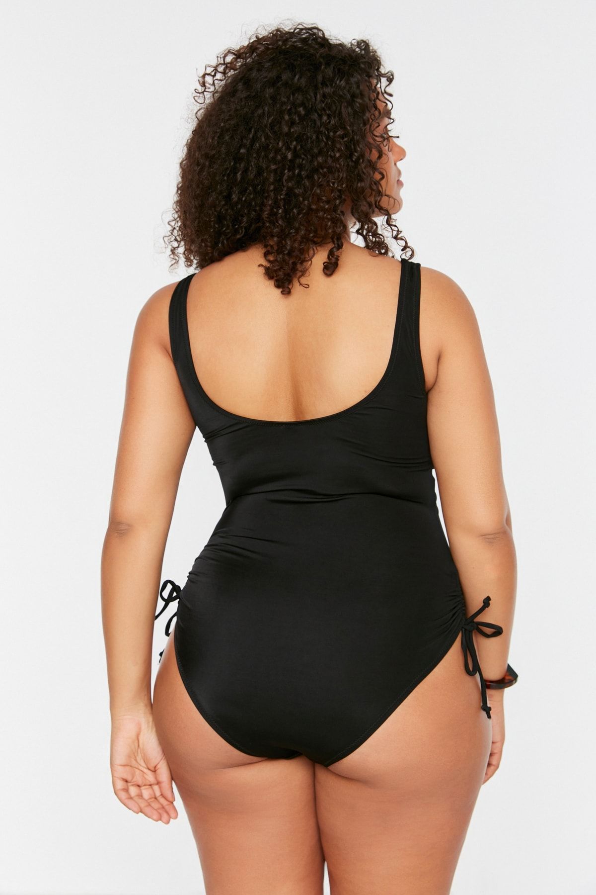 Trendyol Curve-Black Deep V-Neck Strap Throw Covered Drawstring Plus Size Swimsuit Tbbss22Ma0306 5