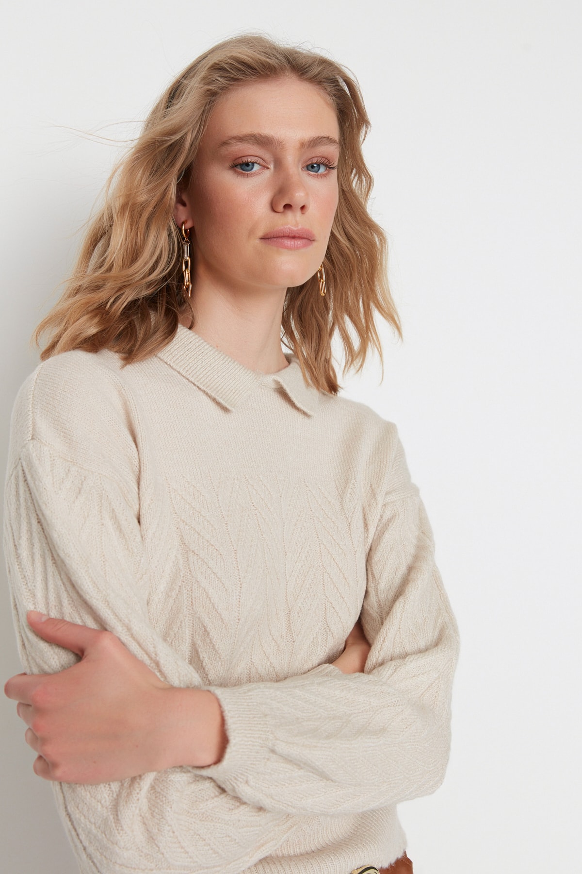 Trendyol Collection Stone Wide Fit Soft Texture Hair Braided Knitwear Sweater TWOAW22KZ1620