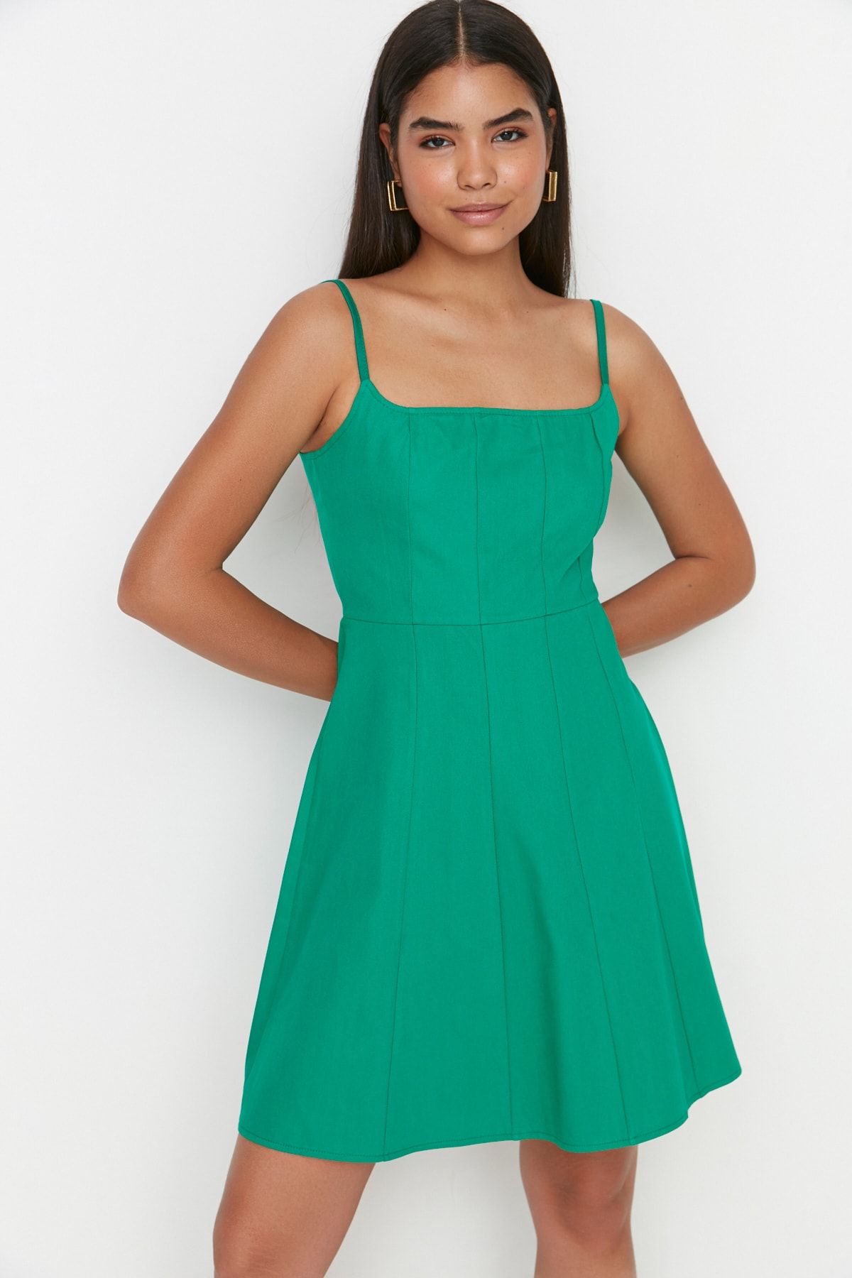Trendyol Collection Kleid Grün A-Linie Fast ausverkauft