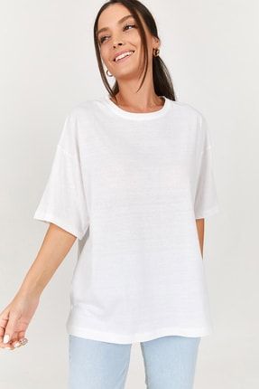 Kadın Beyaz Kısa Kol Oversize T-shirt ARM-22Y115003