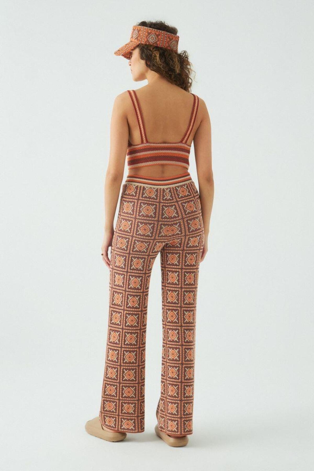 JU-Strickhose mit weitem Bein und ethnischem Muster 4