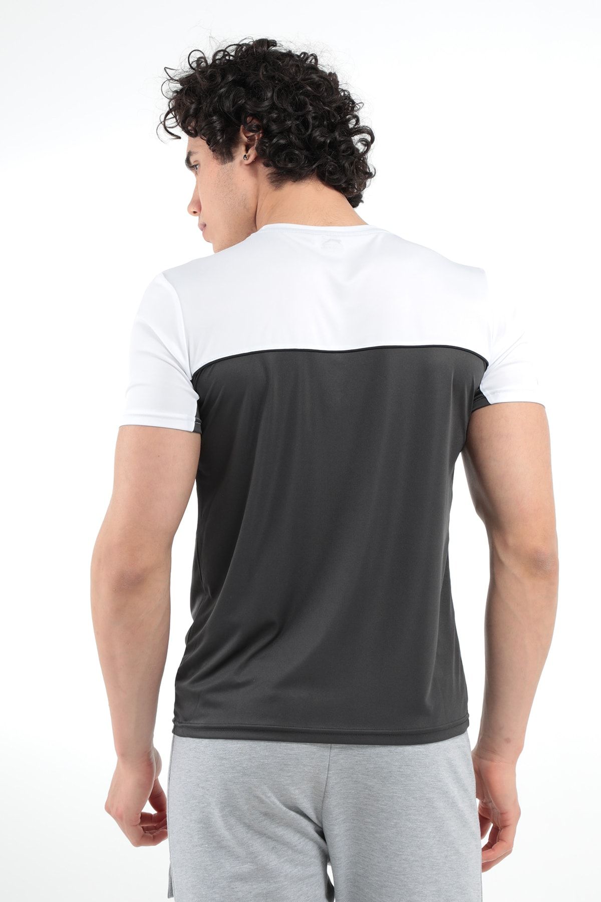 Slazenger T-Shirt Grau Figurbetont QV6703