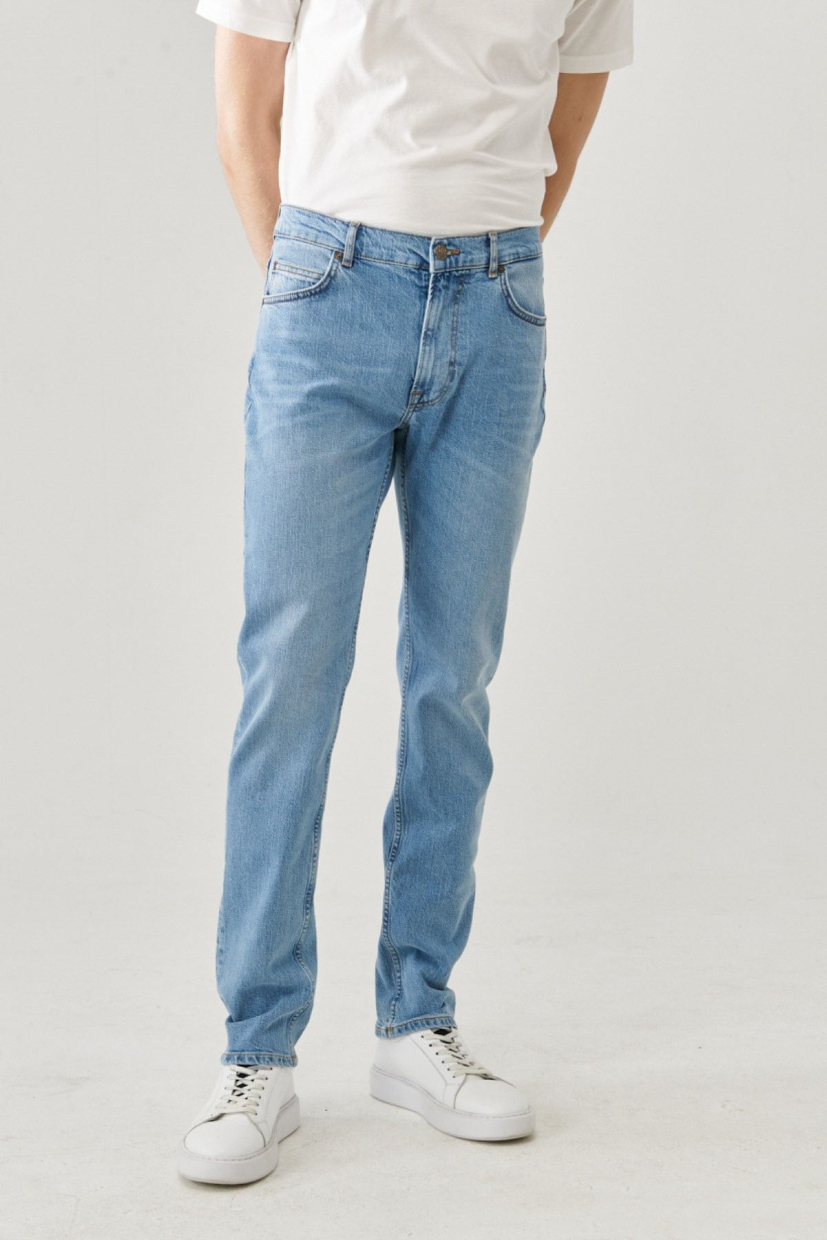 Lee Rider Slim Fit Dar Kesim Jean Pantolon