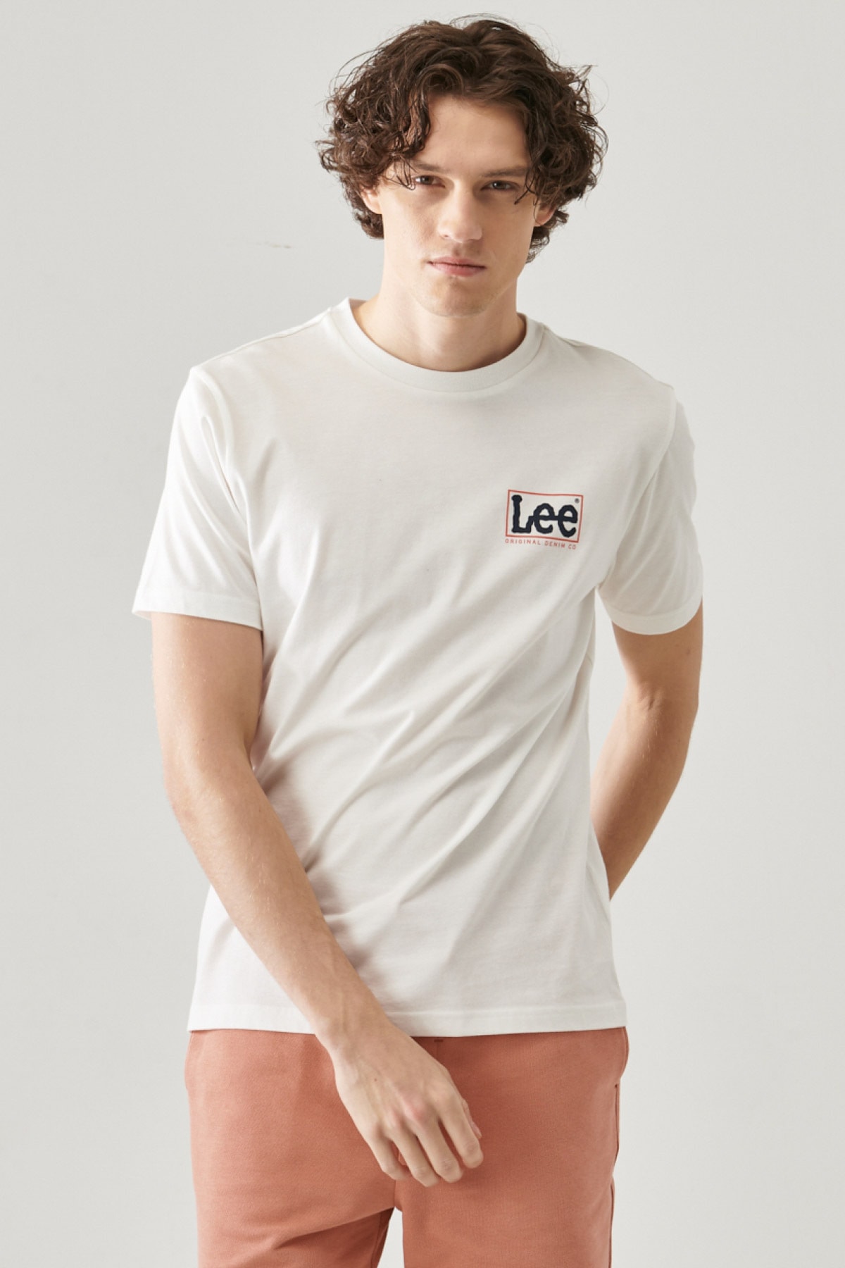 Lee Regular Fit Normal Kesim %100 Pamuk Bisiklet Yaka Logolu Tişört