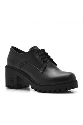 Siyah Cilt Bağcıklı Topuklu Oxford Kadın Ayakkabı TX5D09CB582090
